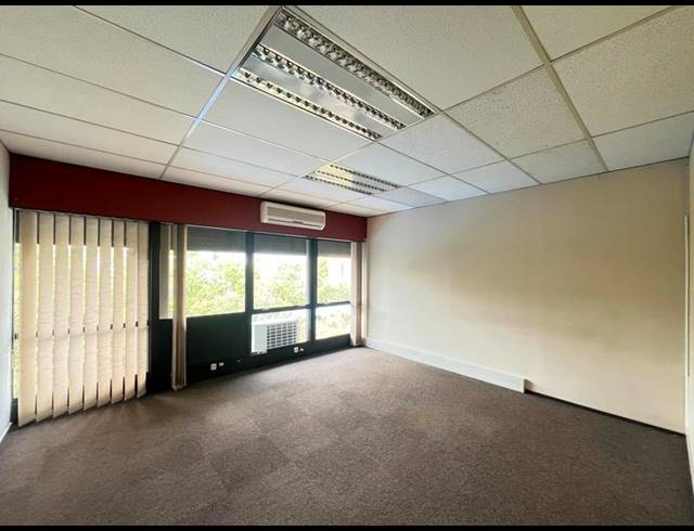 BUSINESS PROPERTY TO RENT IN BRACKENHURST